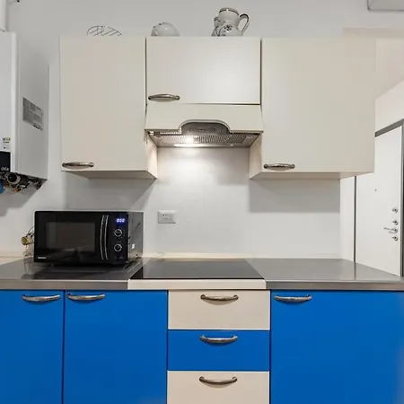 Apartment Casa Piera, 5 Min Drive From Como, Modern