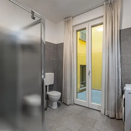 Apartment Casa Piera, 5 Min Drive From Como, Modern