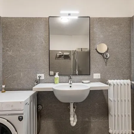 Casa Piera, 5 Min Drive From Como, Modern דירה *