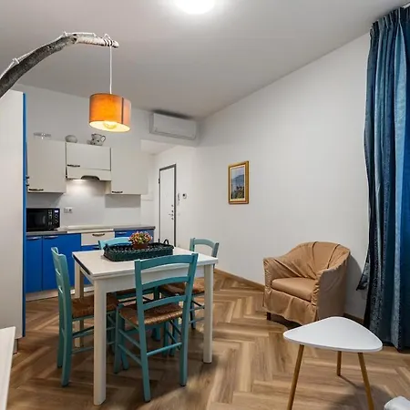 Apartment Casa Piera, 5 Min Drive From Como, Modern *