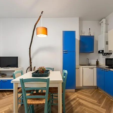 Casa Piera, 5 Min Drive From Como, Modern *