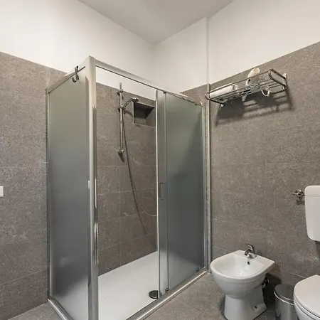 Casa Piera, 5 Min Drive From Como, Modern דירה