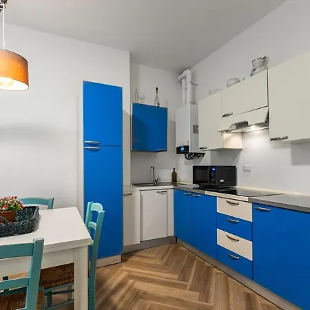 Casa Piera, 5 Min Drive From Como, Modern